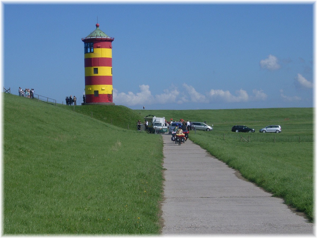 Nordseeküstenradweg, North Sea Cycle Route, Deutschland, Leuchtturm Pilsum