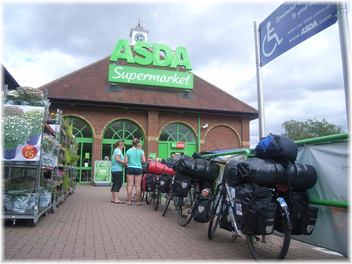 Nordseeküstenradweg, North Sea Cycle Route, England, Asda-Supermarket