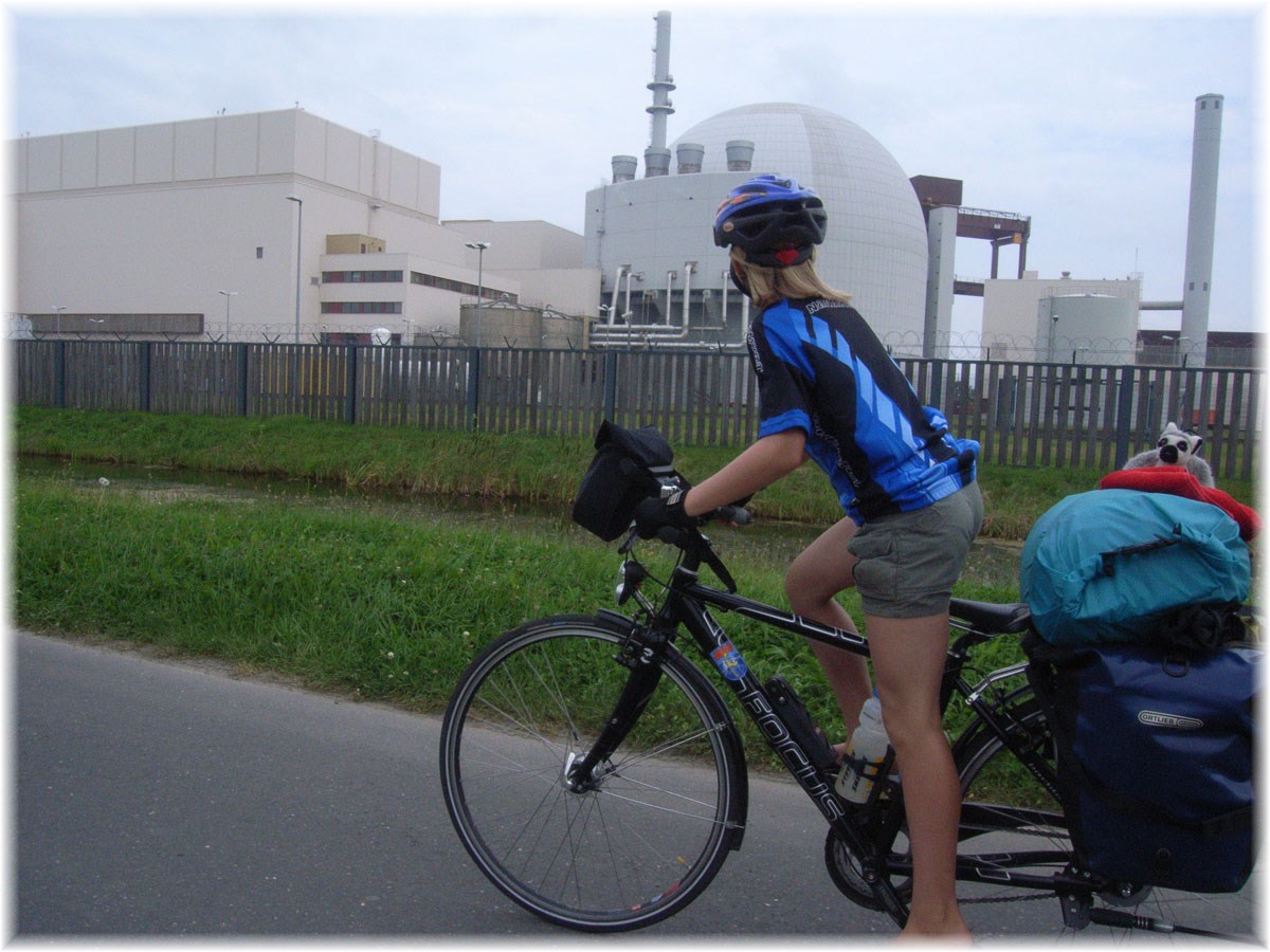Nordseeküstenradweg, North Sea Cycle Route, Deutschland, Atomkraftwerk Brokdorf